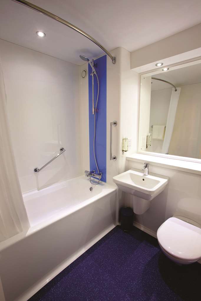 Travelodge Droitwich Pokój zdjęcie